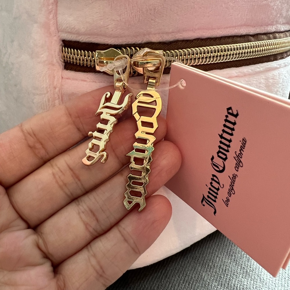 NWT! Juicy Couture Travel Comestic Bag - Picture 4 of 10